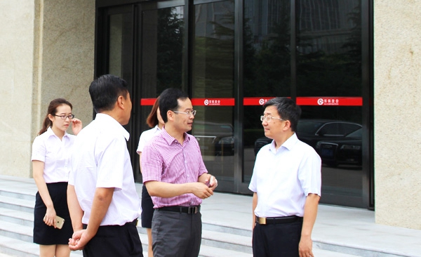 河南省商务厅副厅长张雷明莅临人生就是博调研